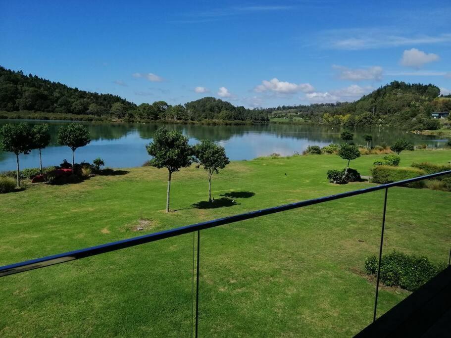 Purangi Waterfront Retreat - 2 Bedroom Cooks Beach Luaran gambar